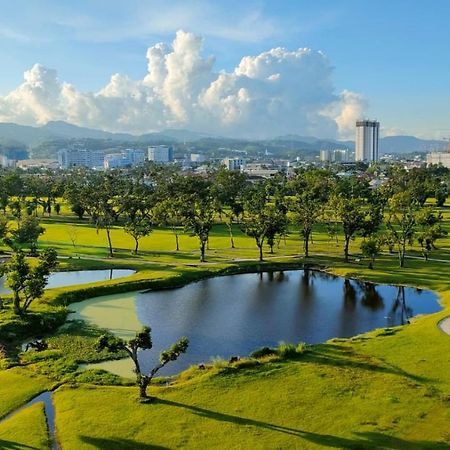 Dreamy 2Br Condo, With A Golf Course View Cebu Stadt Exterior foto